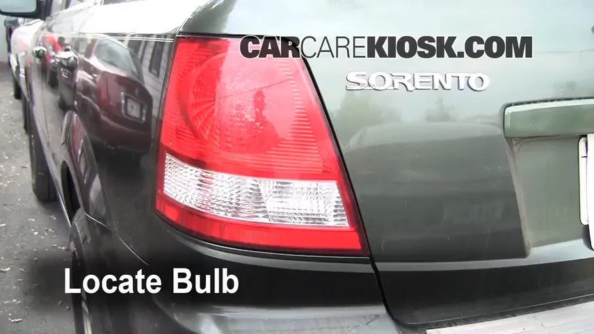 2003 Kia Sorento EX 3.5L V6 Lights Tail Light (replace bulb)